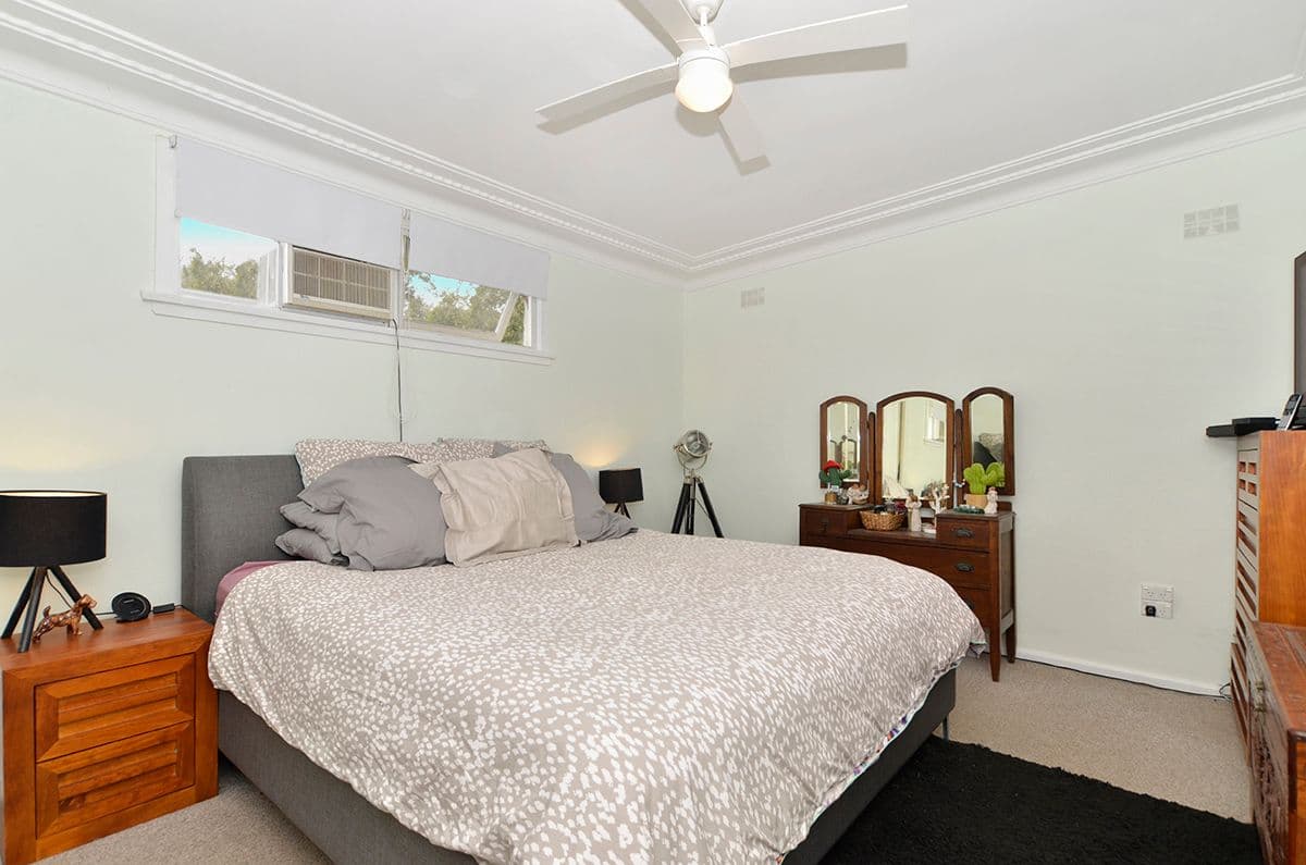 2/170-180 The Esplanade, Burleigh Heads QLD 4220, Burleigh Heads Property Image - Thumbnail 6