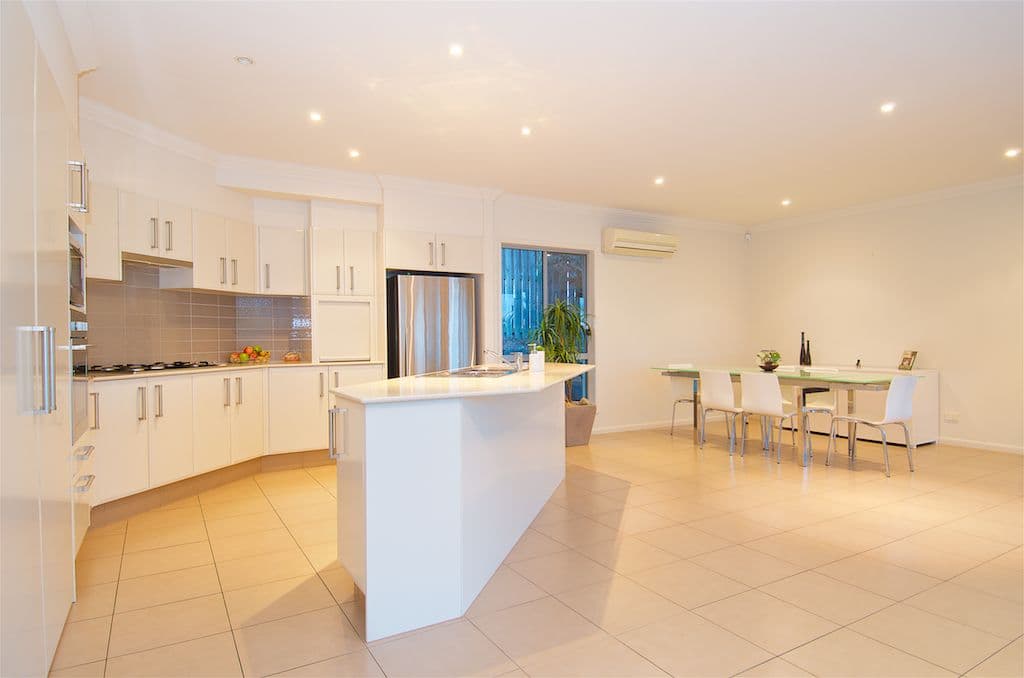19 Springwood Avenue, Pacific Pines QLD 4211, Pacific Pines - Thumbnail 6