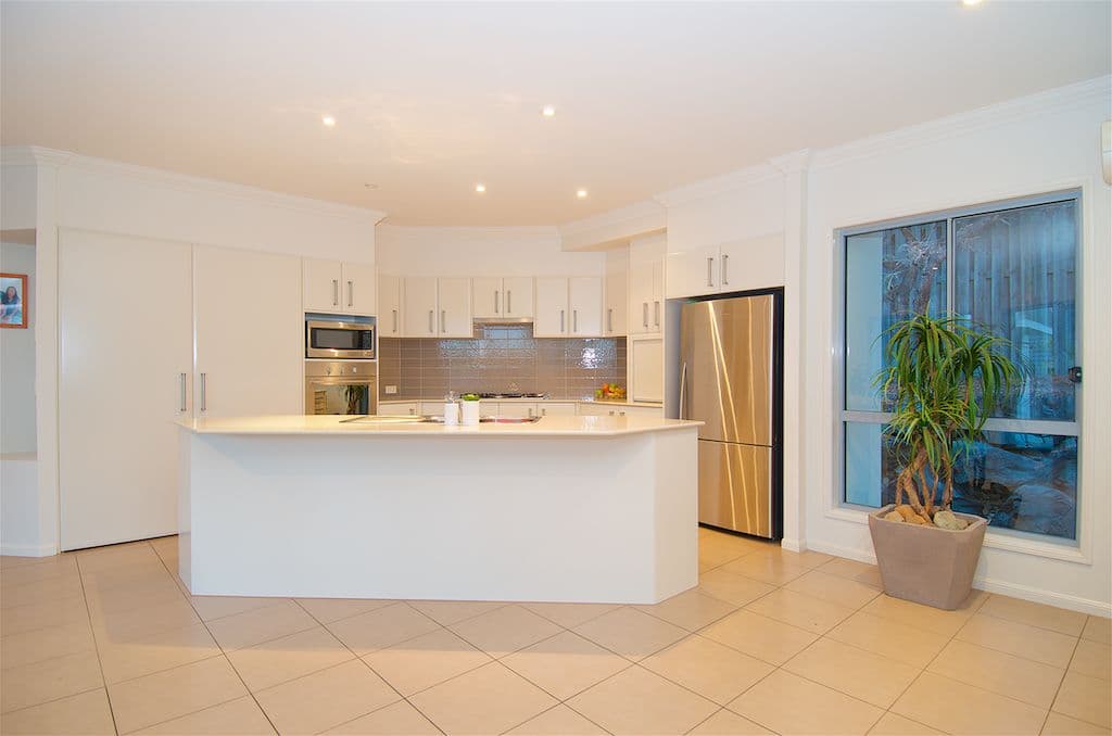 19 Springwood Avenue, Pacific Pines QLD 4211, Pacific Pines - Thumbnail 5