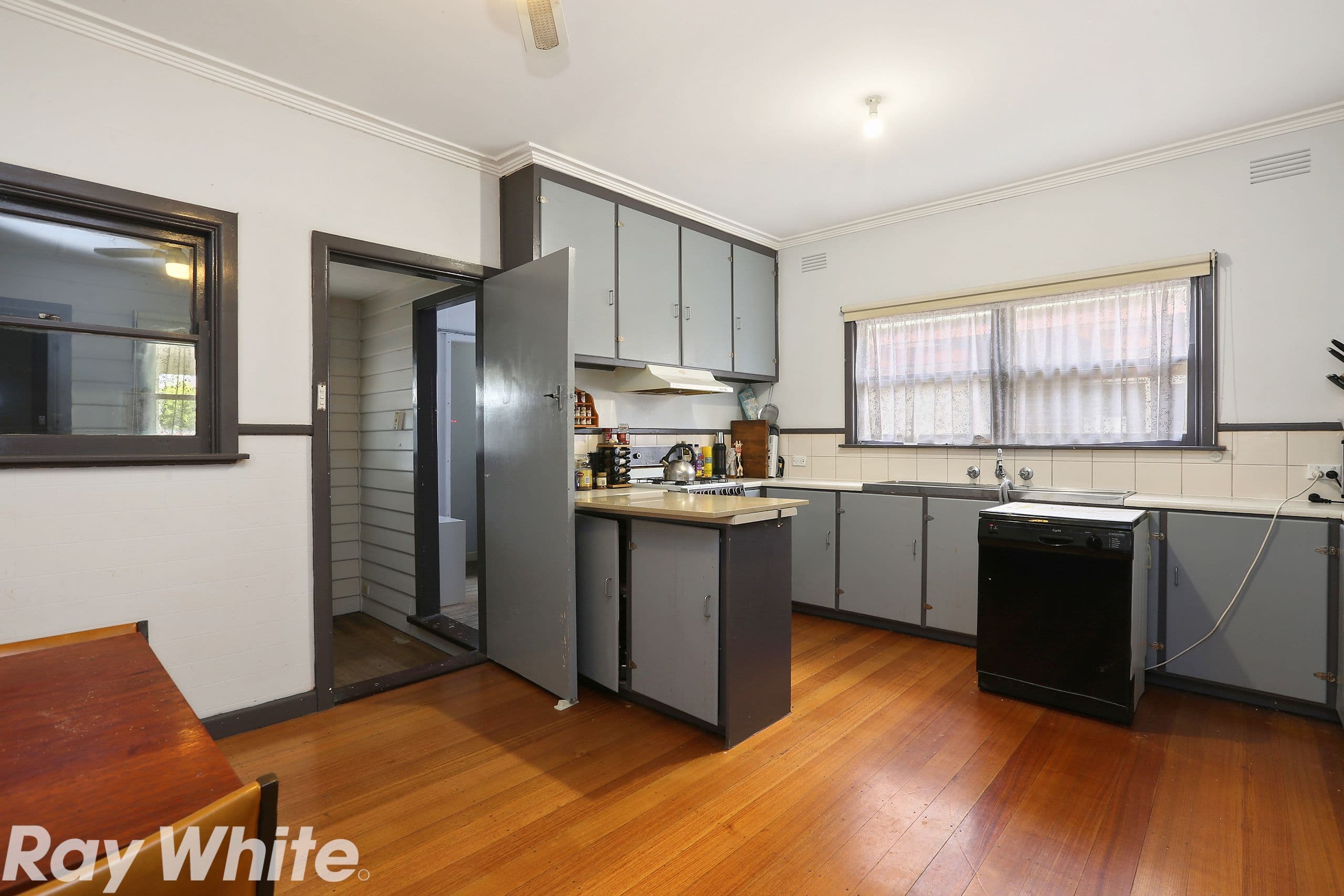 111 McClelland Avenue, Lara VIC 3212, Lara - Thumbnail 3