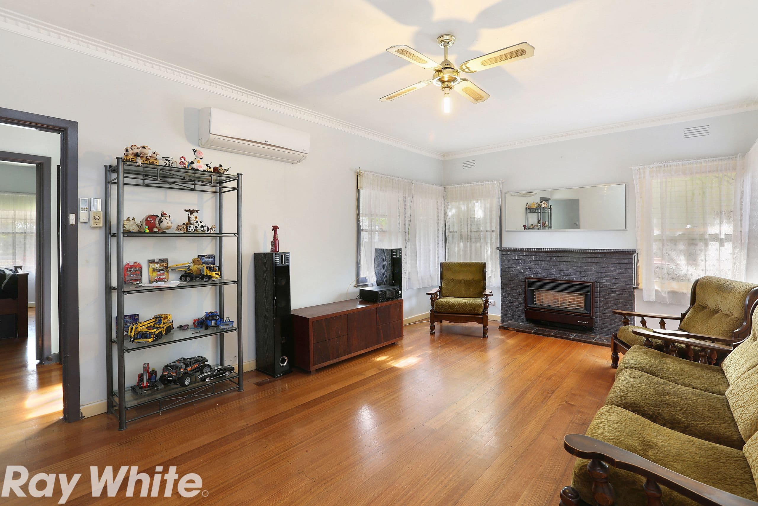 111 McClelland Avenue, Lara VIC 3212, Lara - Thumbnail 2