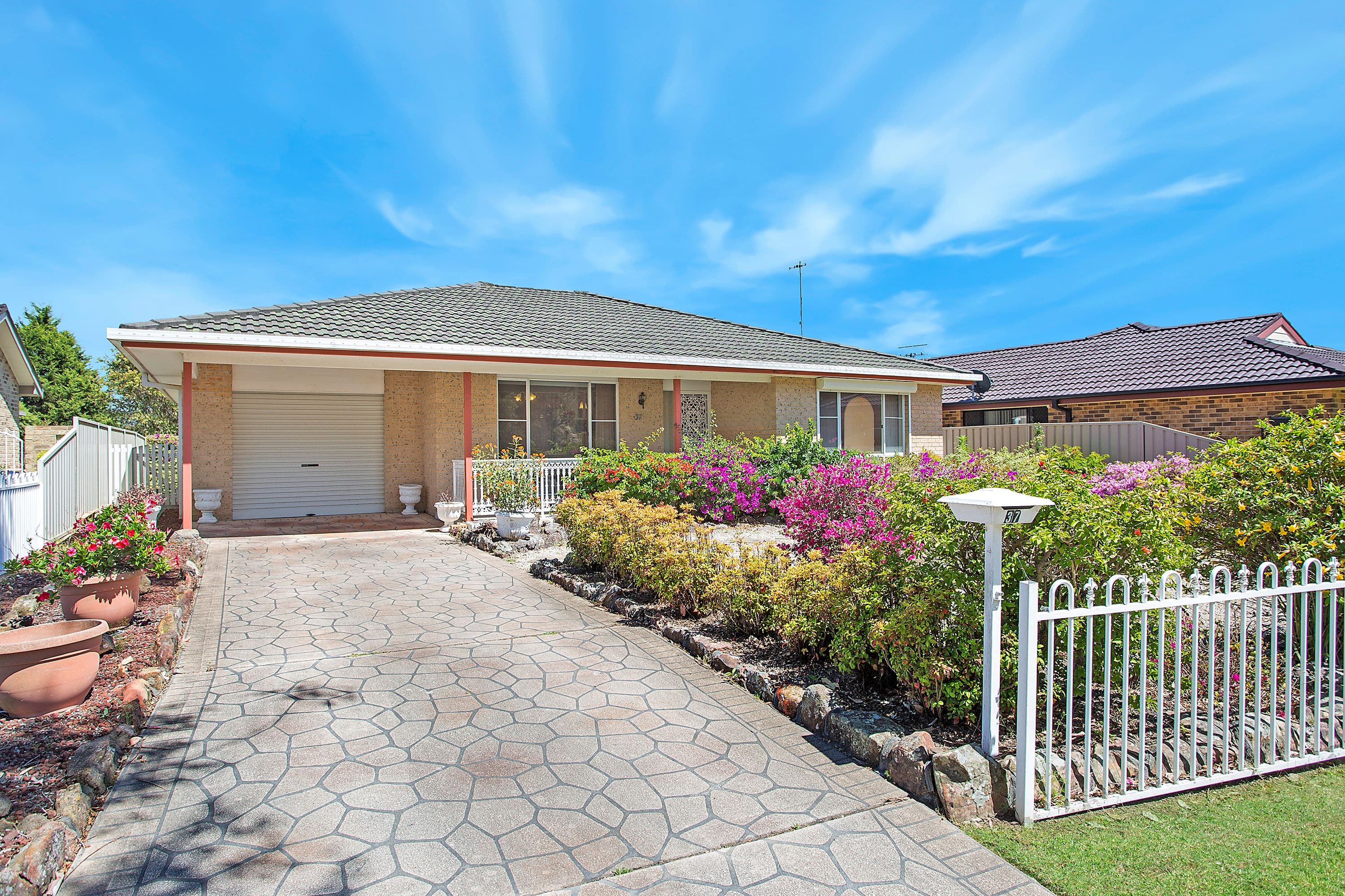 37 Murrumbidgee Crescent, Bateau Bay - Image 1