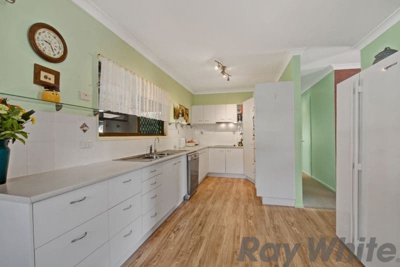 21 Summer Street, Deception Bay QLD 4508, Deception Bay - Thumbnail 3