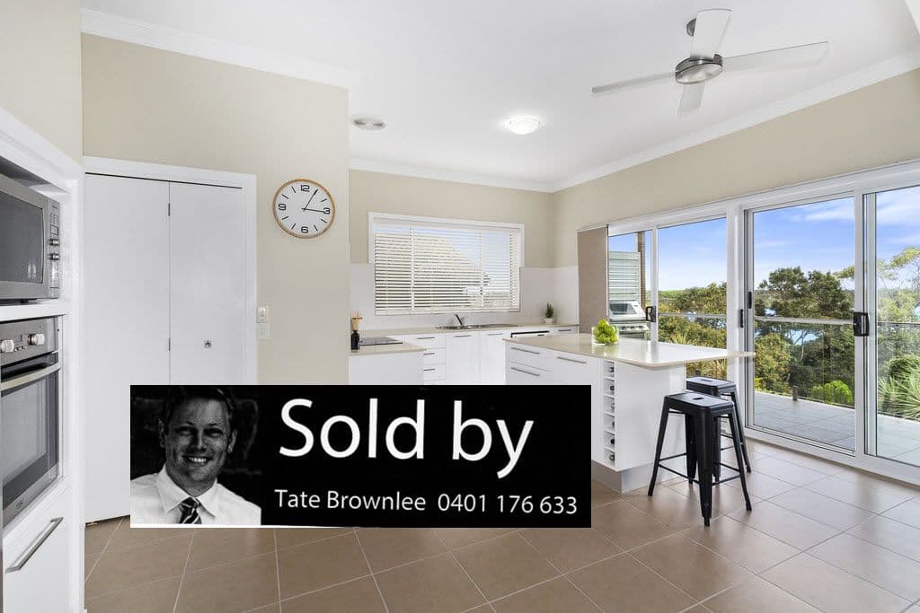 30 Hibiscus Parade, Banora Point - Image 1