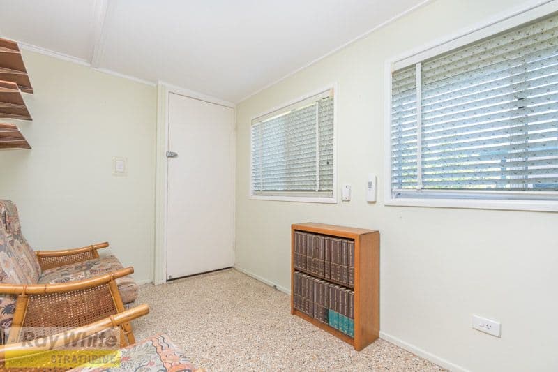 33 Gertrude Street, Strathpine QLD 4500, Strathpine - Thumbnail 7