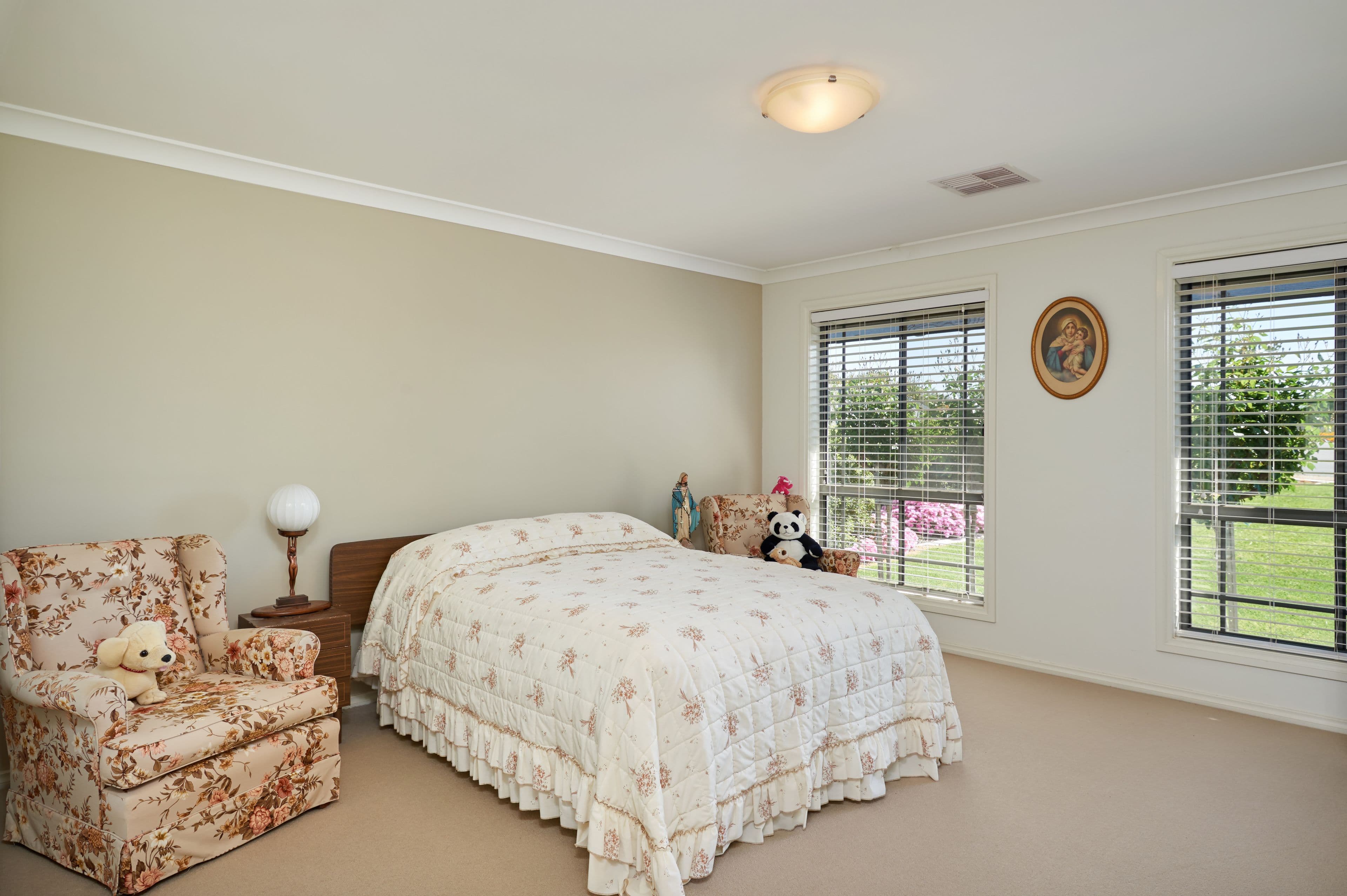 13 Hakea Drive, Coolamon - Thumbnail 7