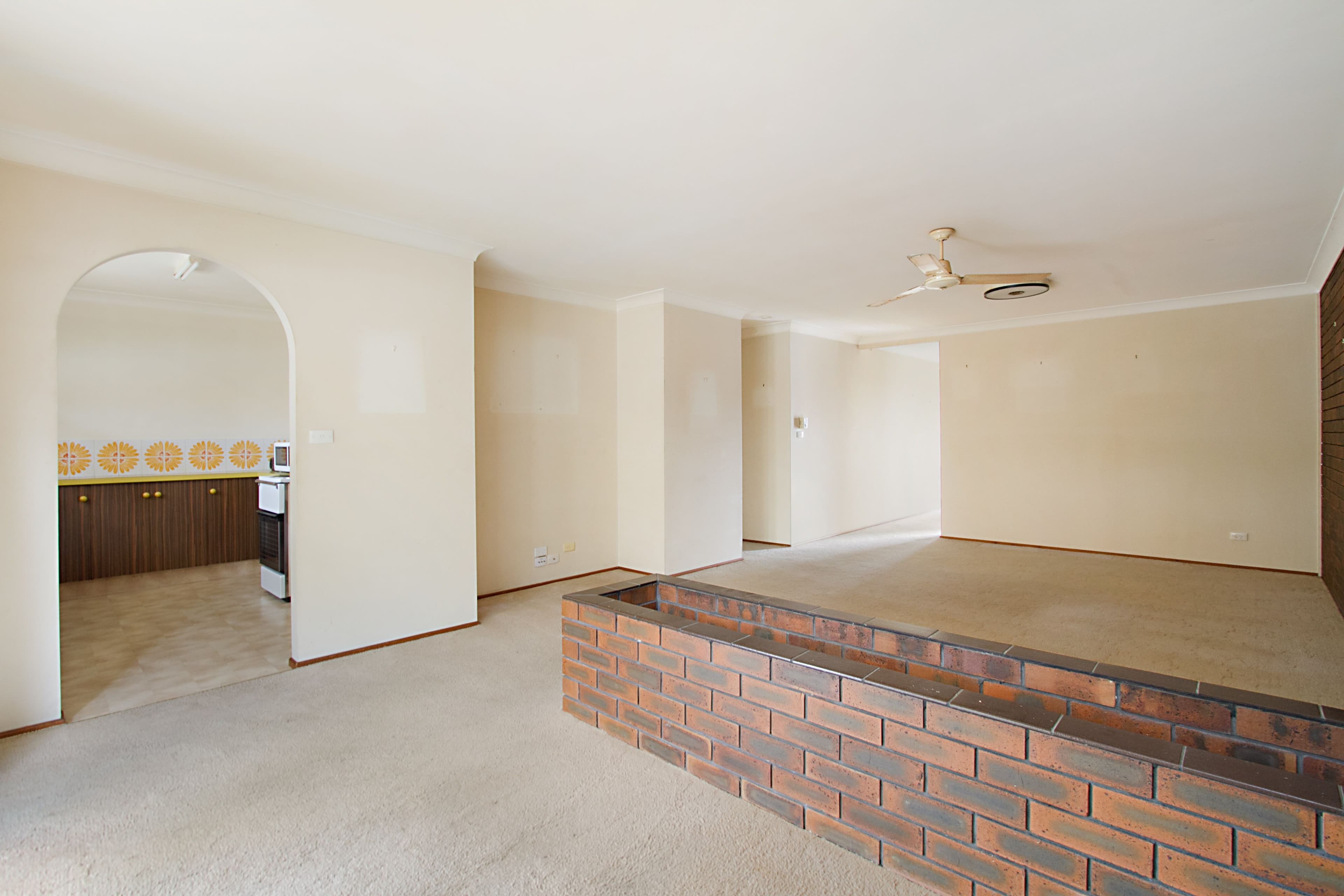 14 Logan Avenue, Miami QLD 4220, Miami - Thumbnail 4