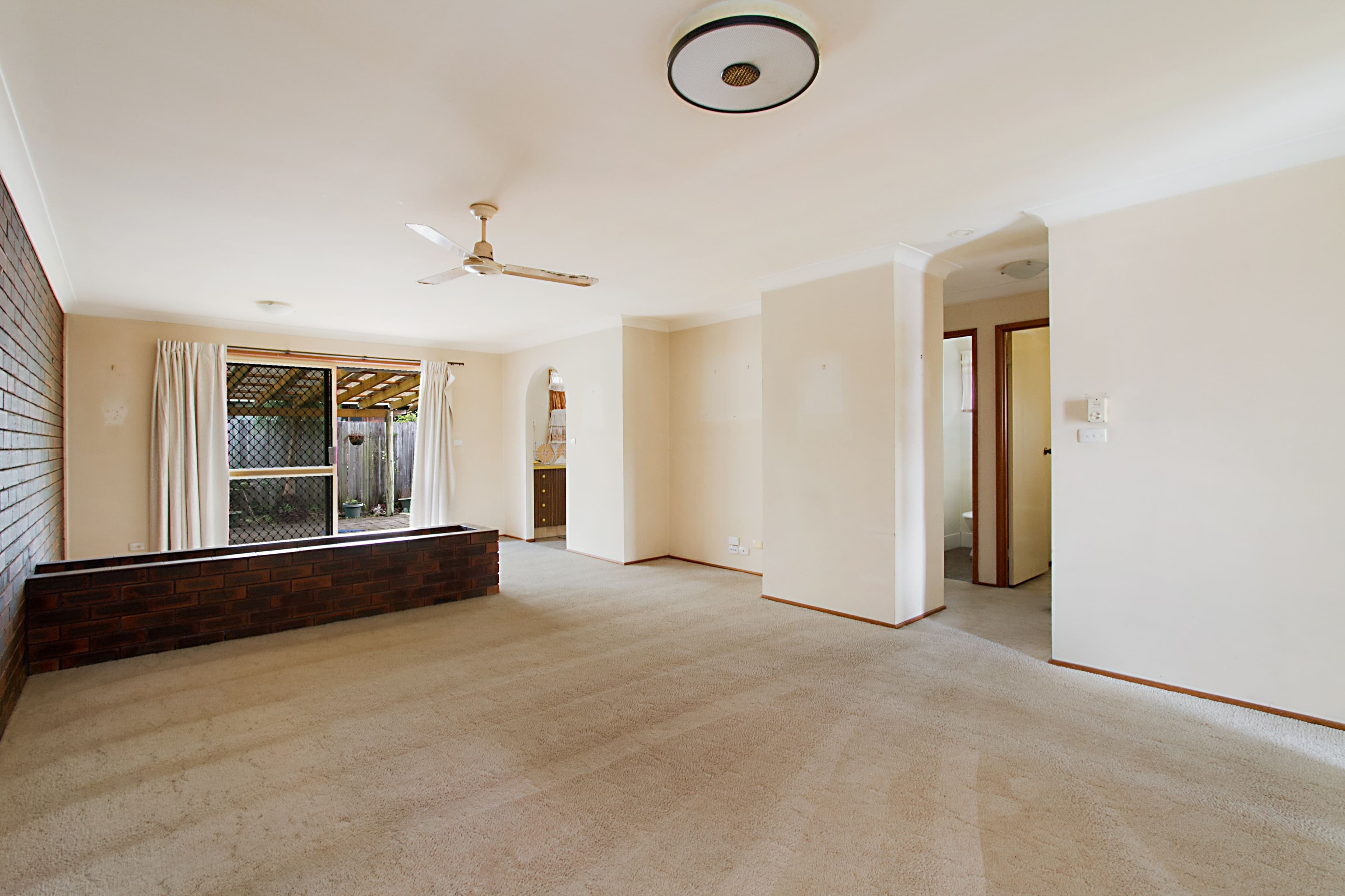 14 Logan Avenue, Miami QLD 4220, Miami - Thumbnail 2