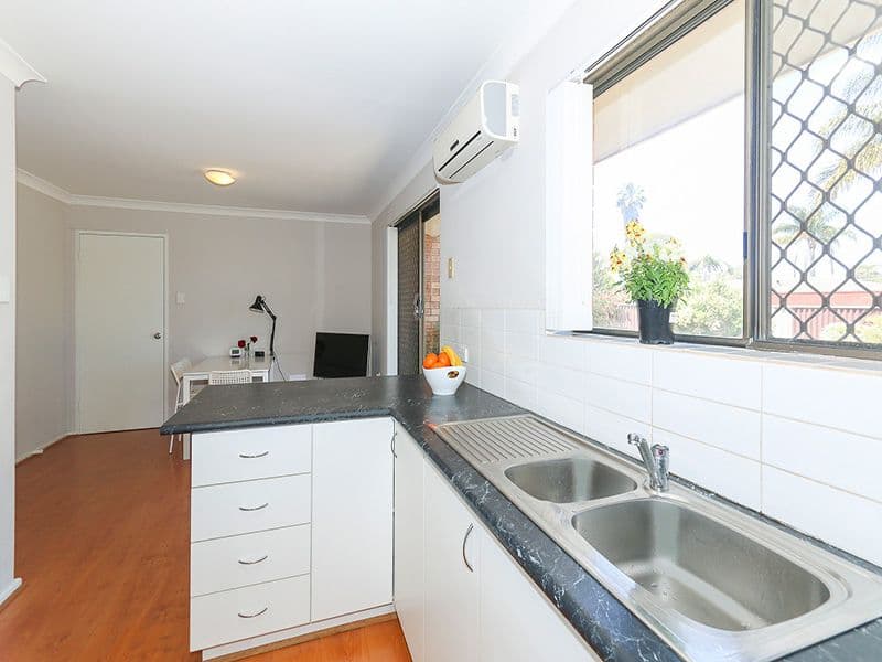 18 Whitehaven Crescent, Balga WA 6061, Balga - Thumbnail 2