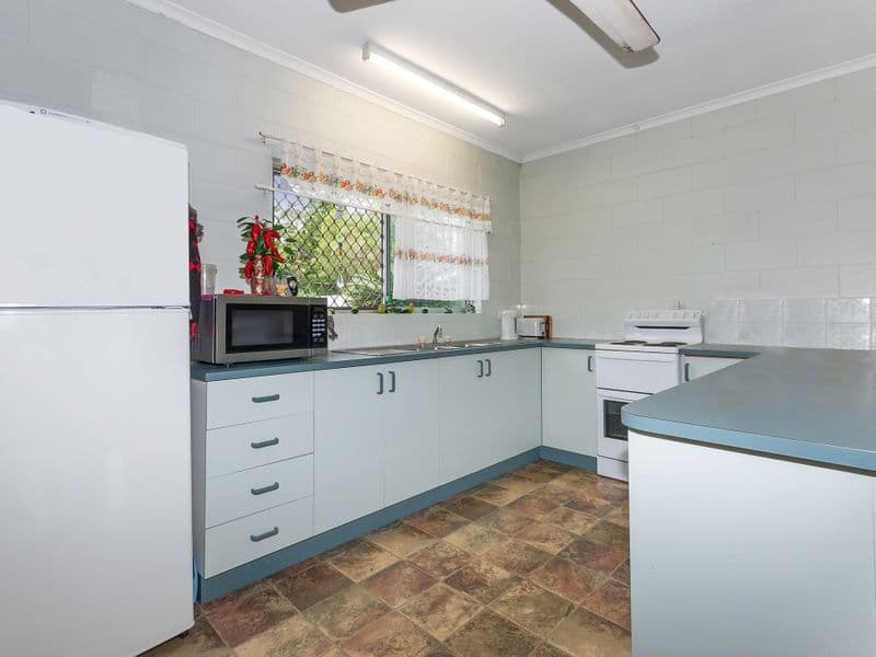 81 Campbell Street, Gordonvale QLD 4865, Gordonvale - Thumbnail 2