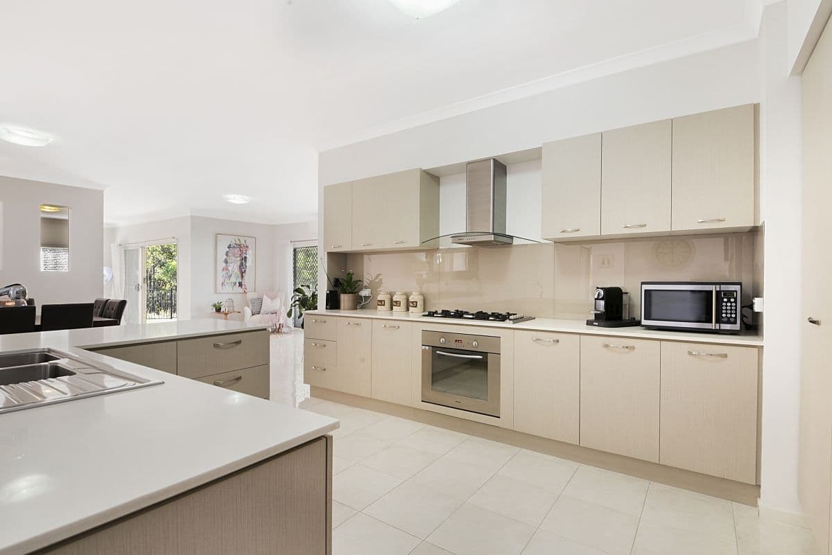 4 Silkyoak Court, North Lakes QLD 4509, North Lakes - Thumbnail 4