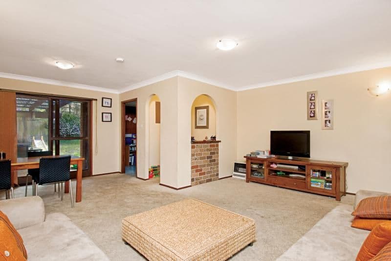 18 Templeton Crescent, Baulkham Hills NSW 2153, Baulkham Hills - Thumbnail 2