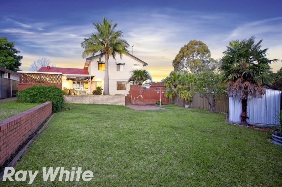 18 Shadwell Crescent, KINGS LANGLEY NSW 2147, Kings Langley - Thumbnail 2