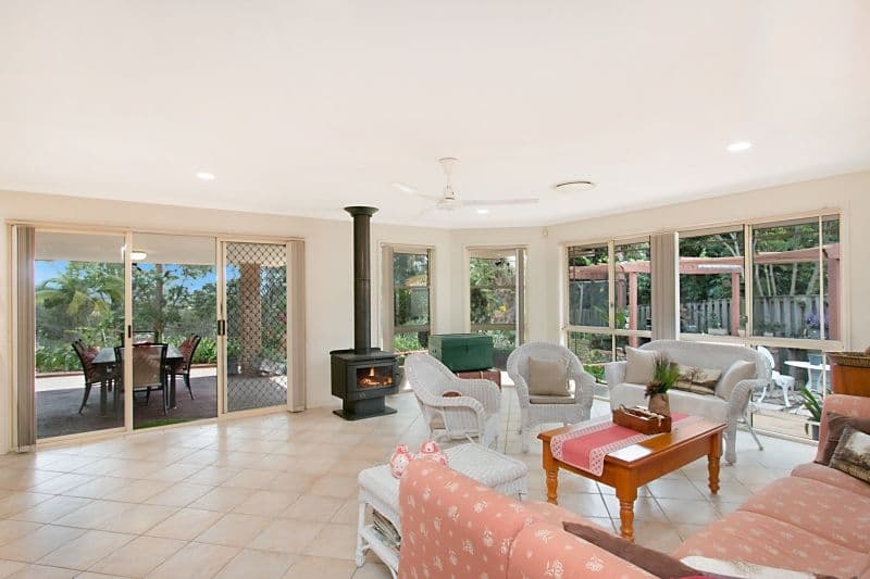 24 Calcita Avenue, Elanora QLD 4221, Elanora - Thumbnail 3