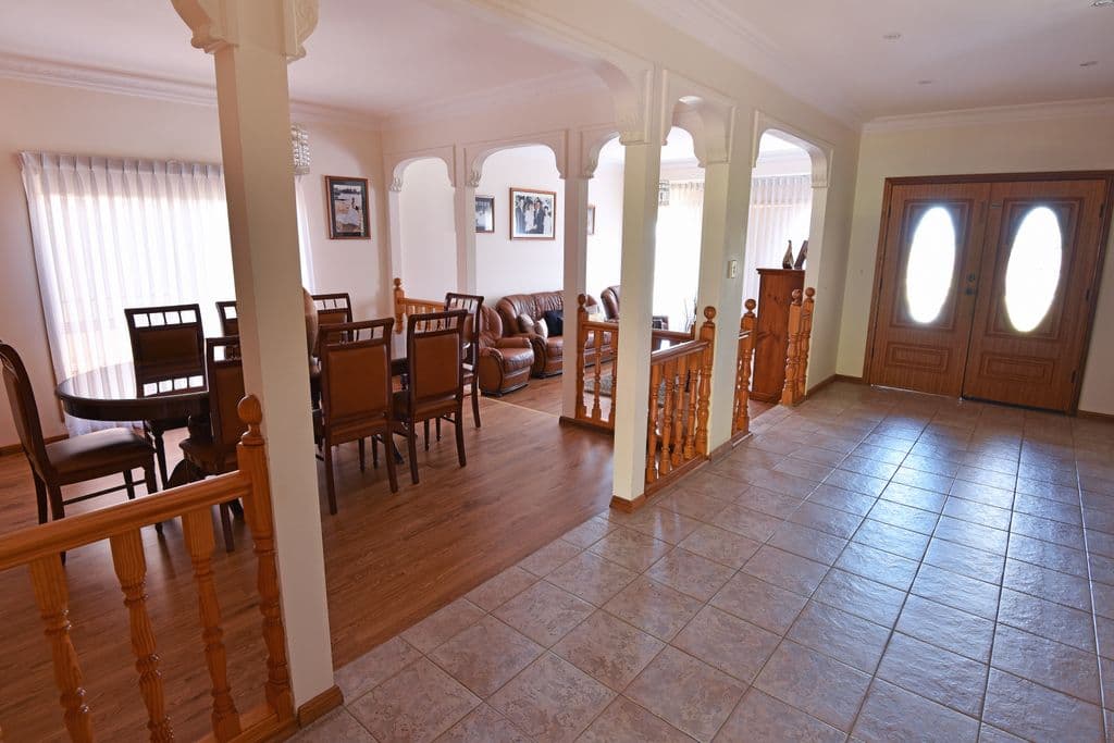20 Phillip Crescent, Barrack Heights - Thumbnail 2