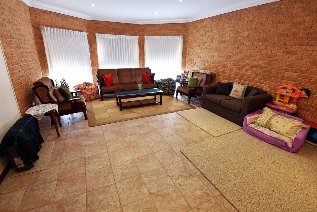 20 Phillip Crescent, Barrack Heights - Thumbnail 4