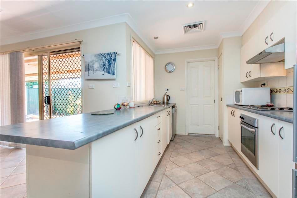 73 Dennistoun Avenue, Guildford West - Thumbnail 4