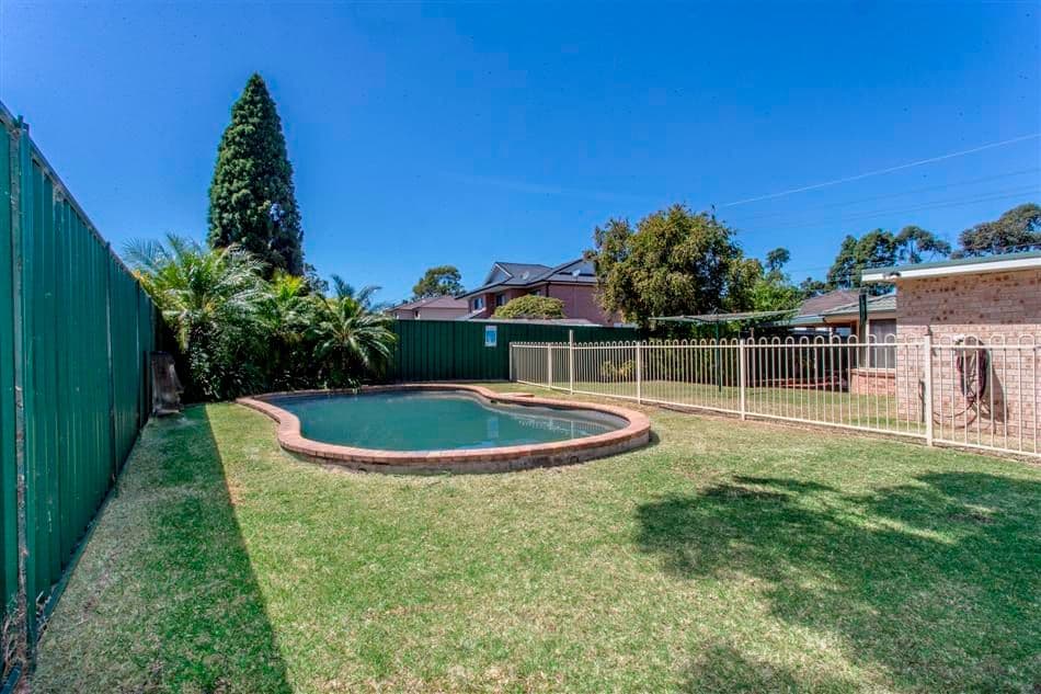 73 Dennistoun Avenue, Guildford West - Thumbnail 2