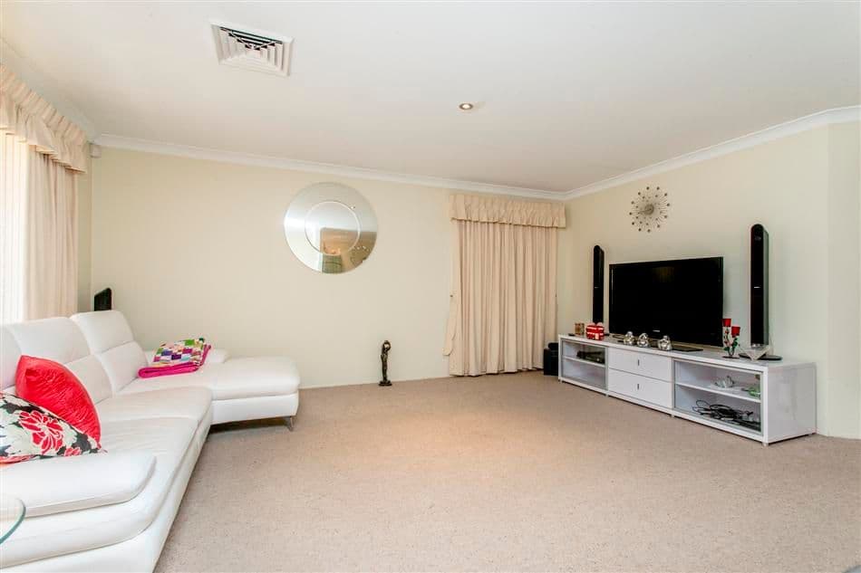 73 Dennistoun Avenue, Guildford West - Thumbnail 5