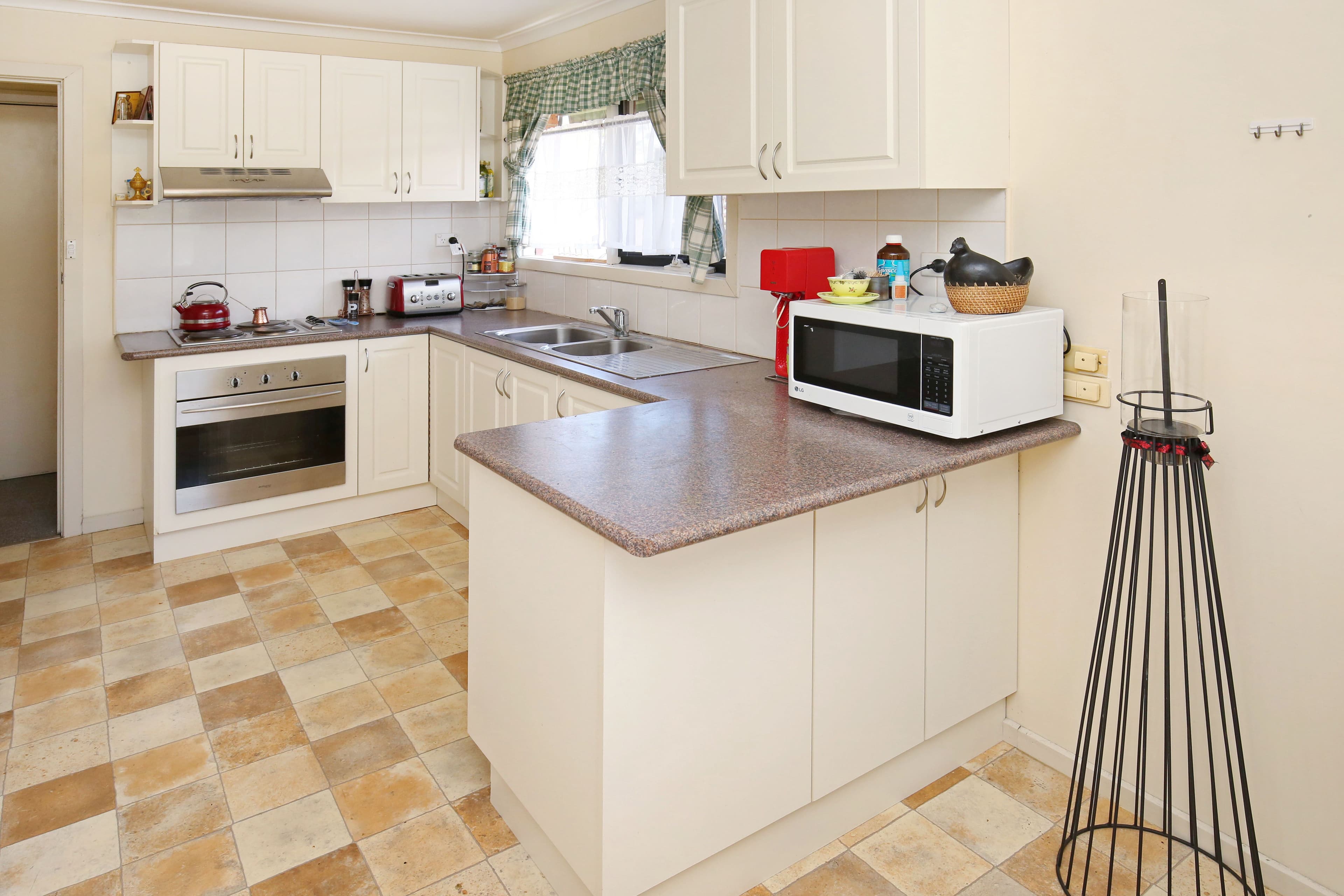7 Swindon Court, Lalor VIC 3075, Lalor - Thumbnail 3