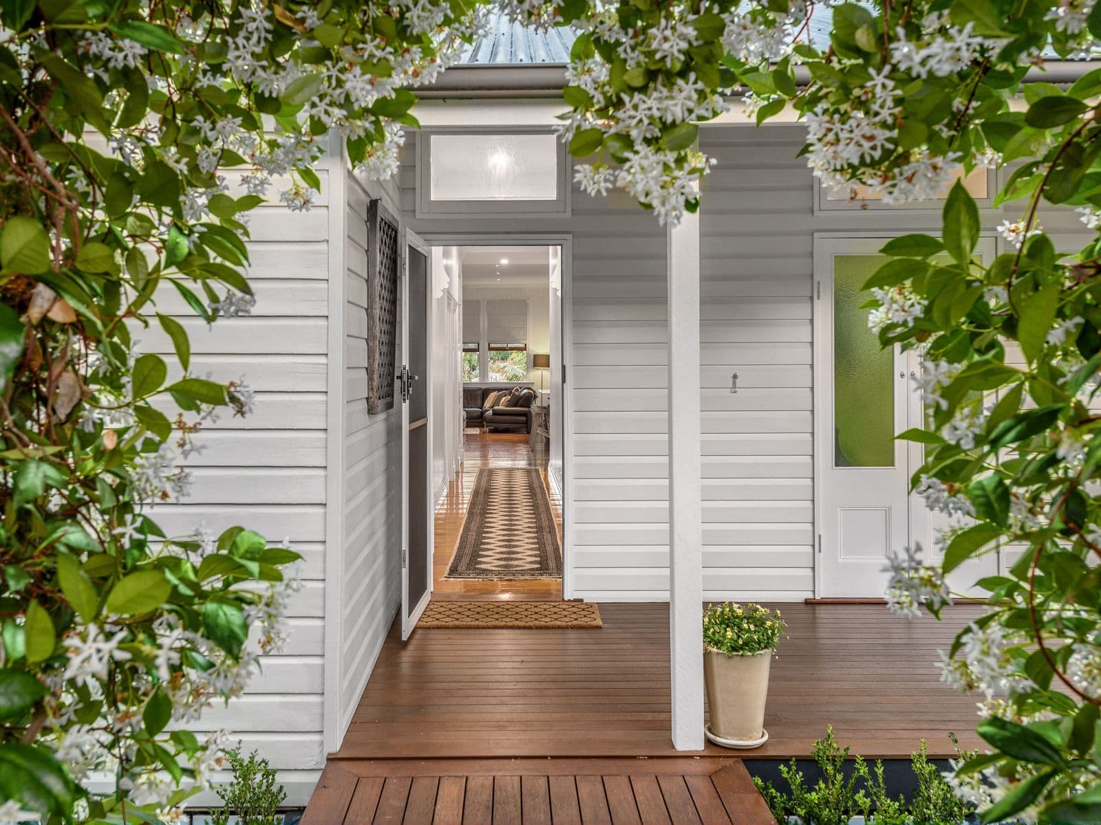 11 Hawthorn Terrace, Red Hill QLD 4059, Red Hill - Thumbnail 2