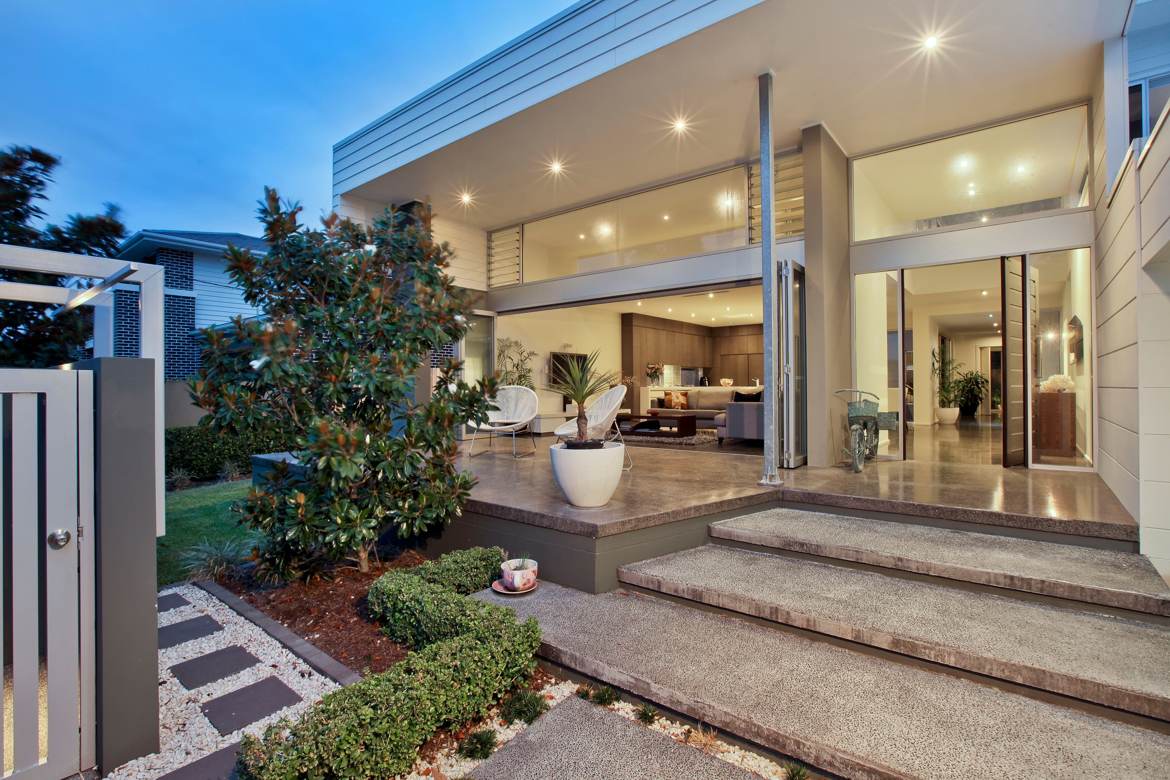 40 Korong Street, Southport QLD 4215, Southport - Thumbnail 2