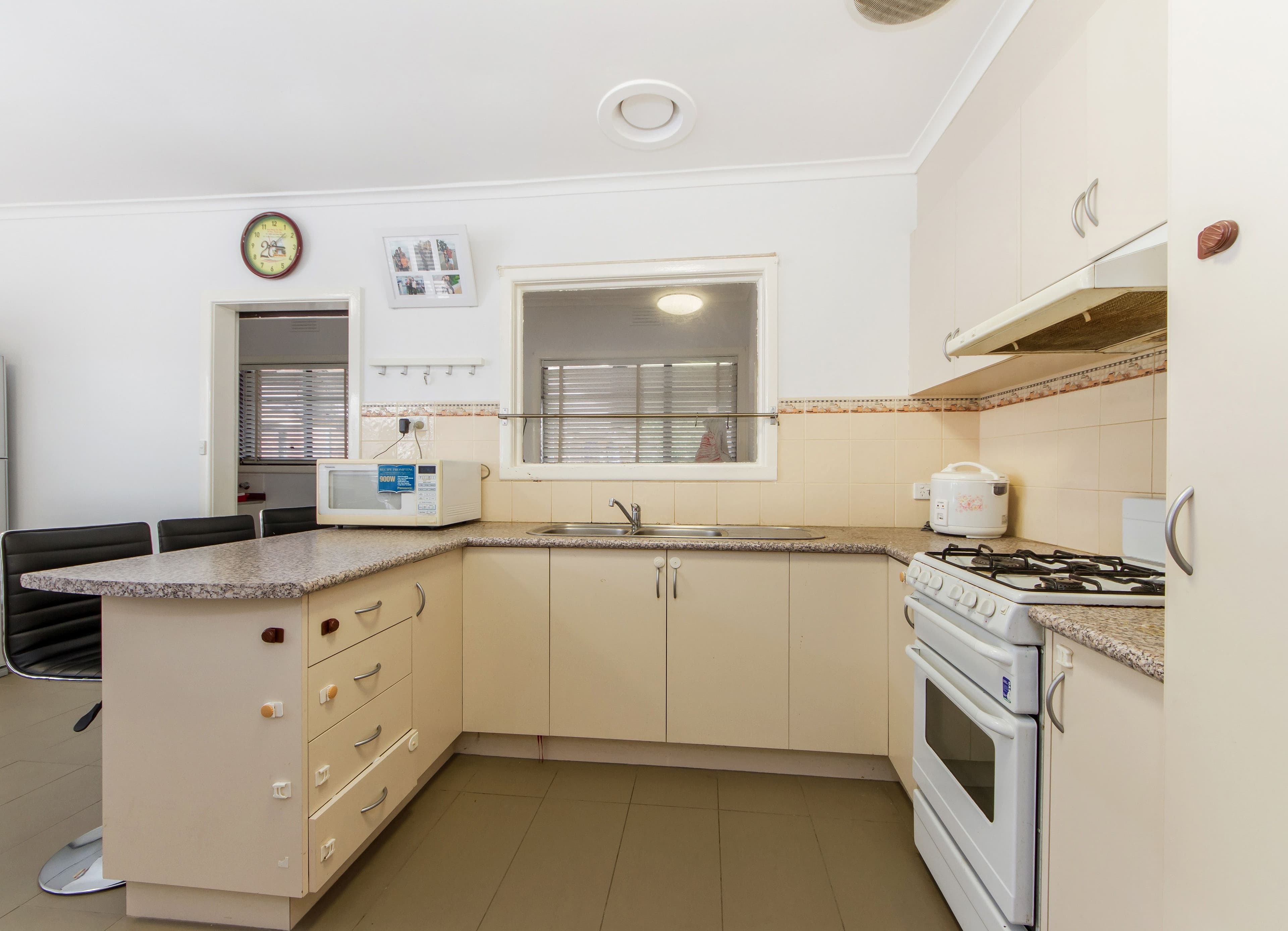 45 Harmon Avenue, St Albans VIC 3021, St Albans - Thumbnail 3