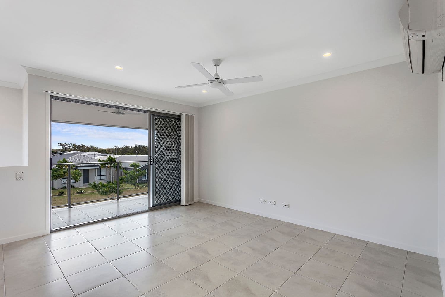 16 William Boulevard, PIMPAMA QLD 4209, Pimpama - Thumbnail 4
