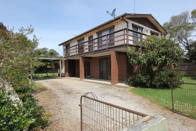 19 Shamrock Avenue, Cowes VIC 3922, Cowes - Image 1