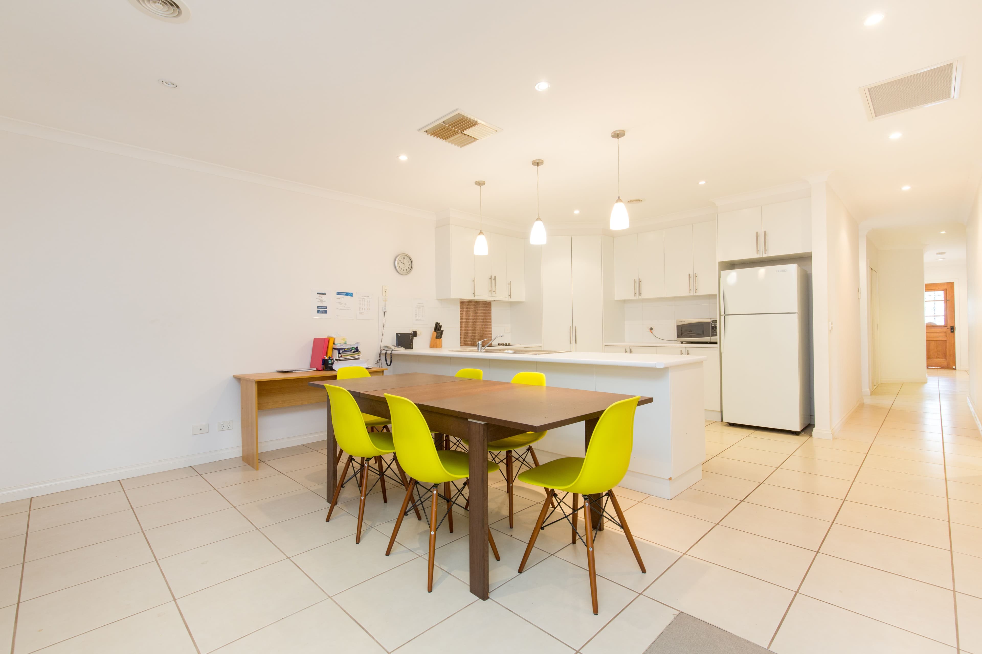 18 Desroy Avenue, Mildura VIC 3500, Mildura - Thumbnail 2