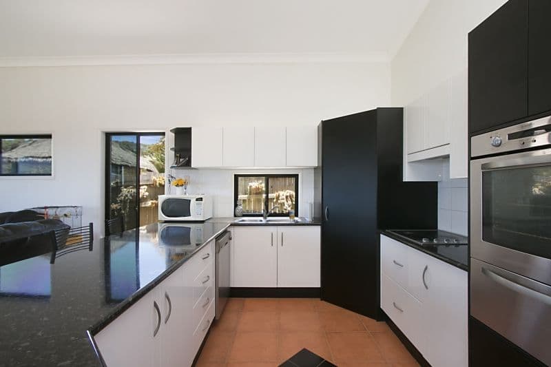 11 Mourne Terrace, Banora Point - Thumbnail 4