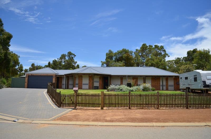 34 Harling Way, Bullsbrook WA 6084, Bullsbrook - Image 1