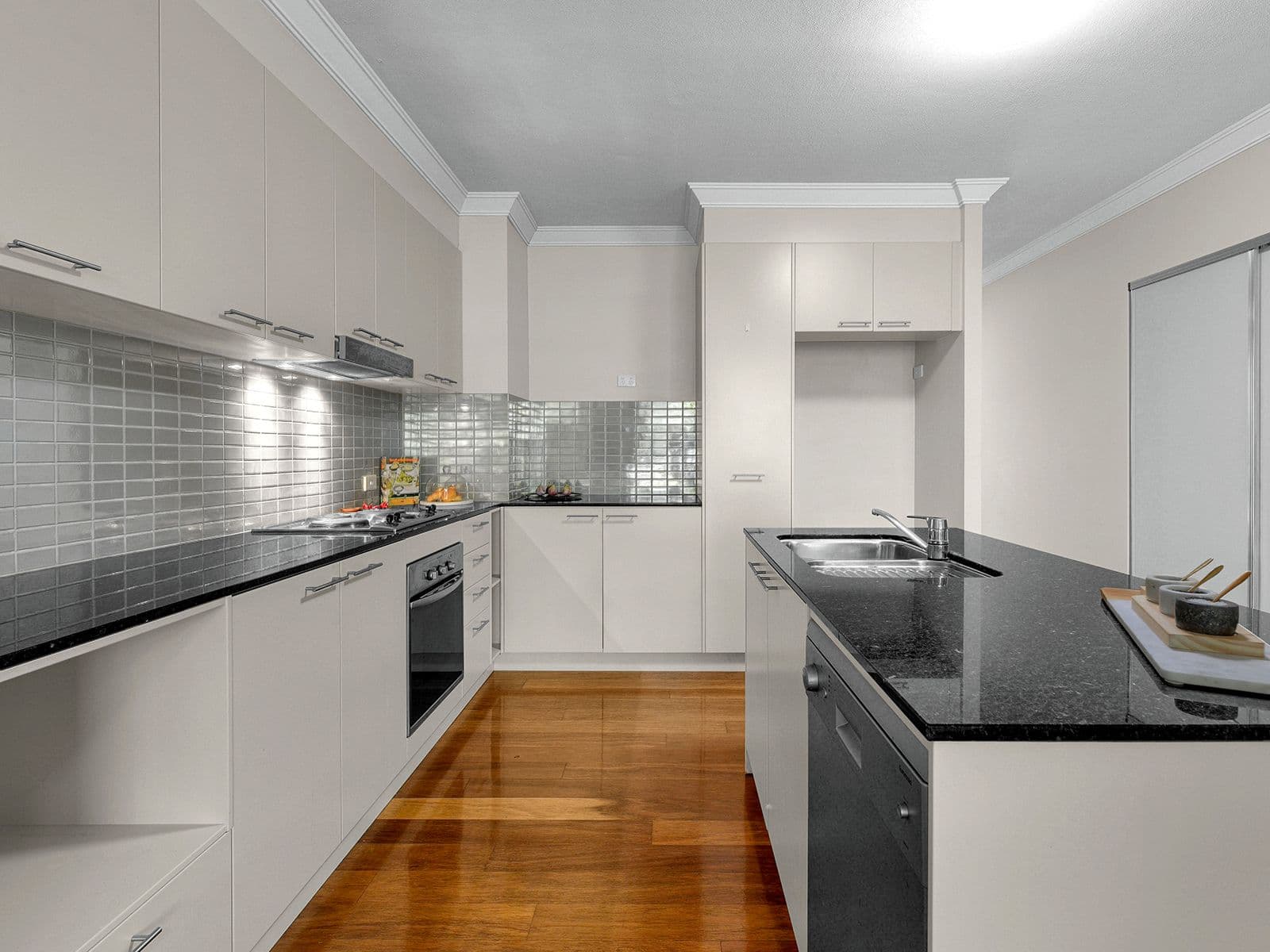 21 Miles Street, Clayfield QLD 4011, Clayfield - Thumbnail 5