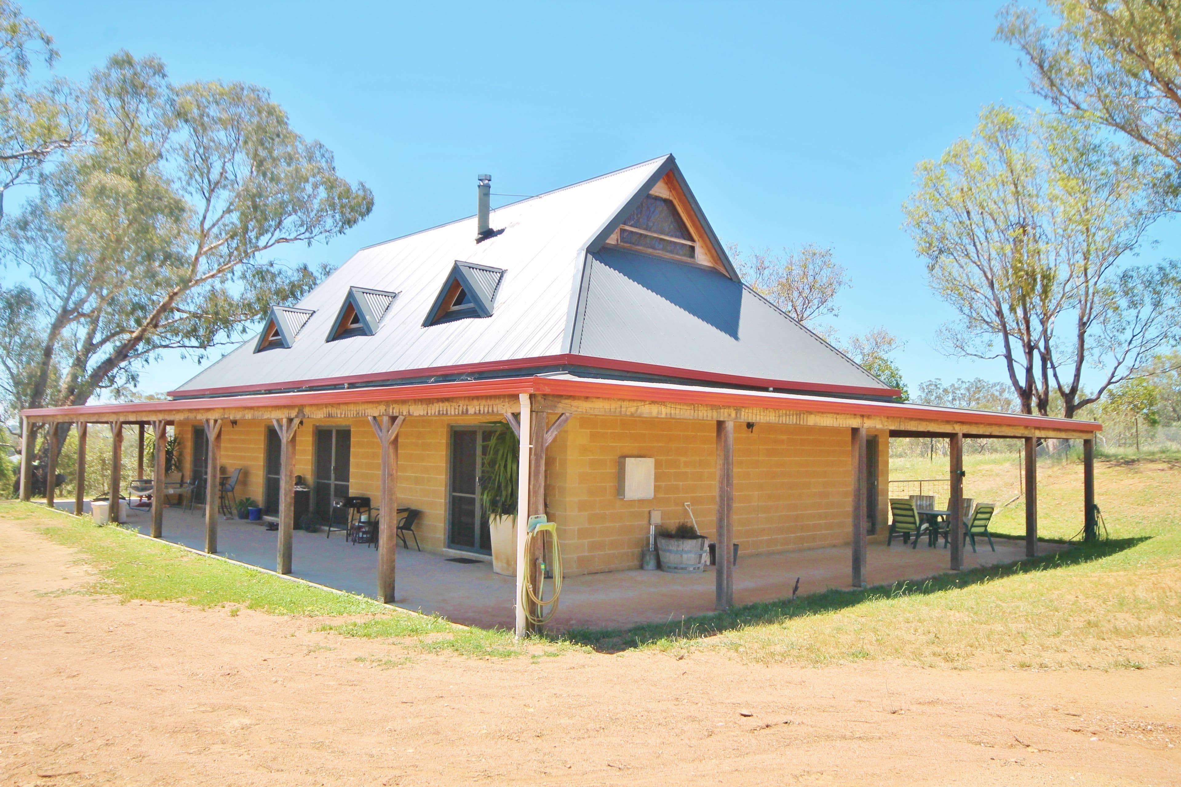243 Scenic Road, Young - Thumbnail 2
