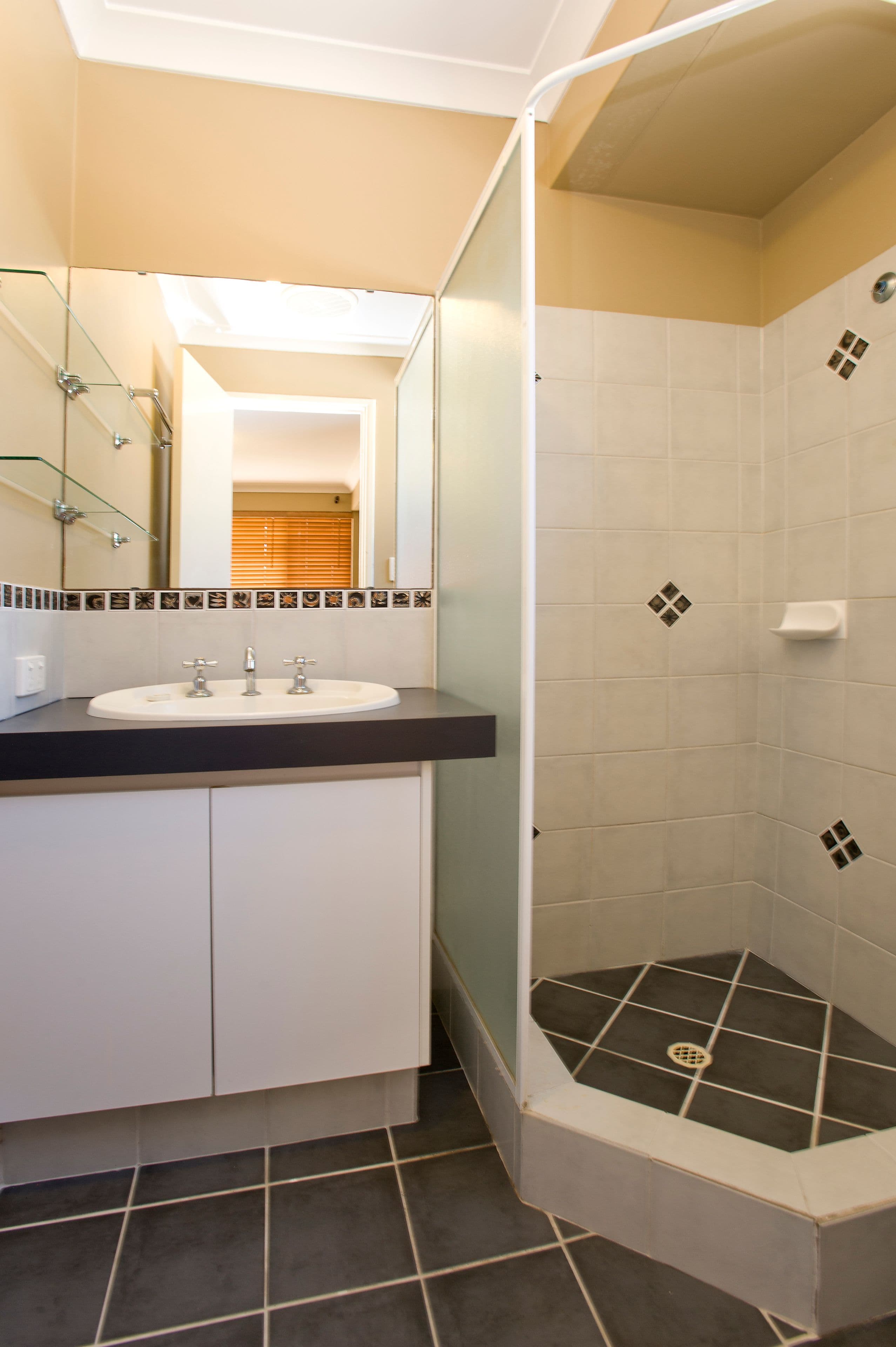 136 Jeffrey Road, Glen Iris WA 6230, Glen Iris - Thumbnail 5