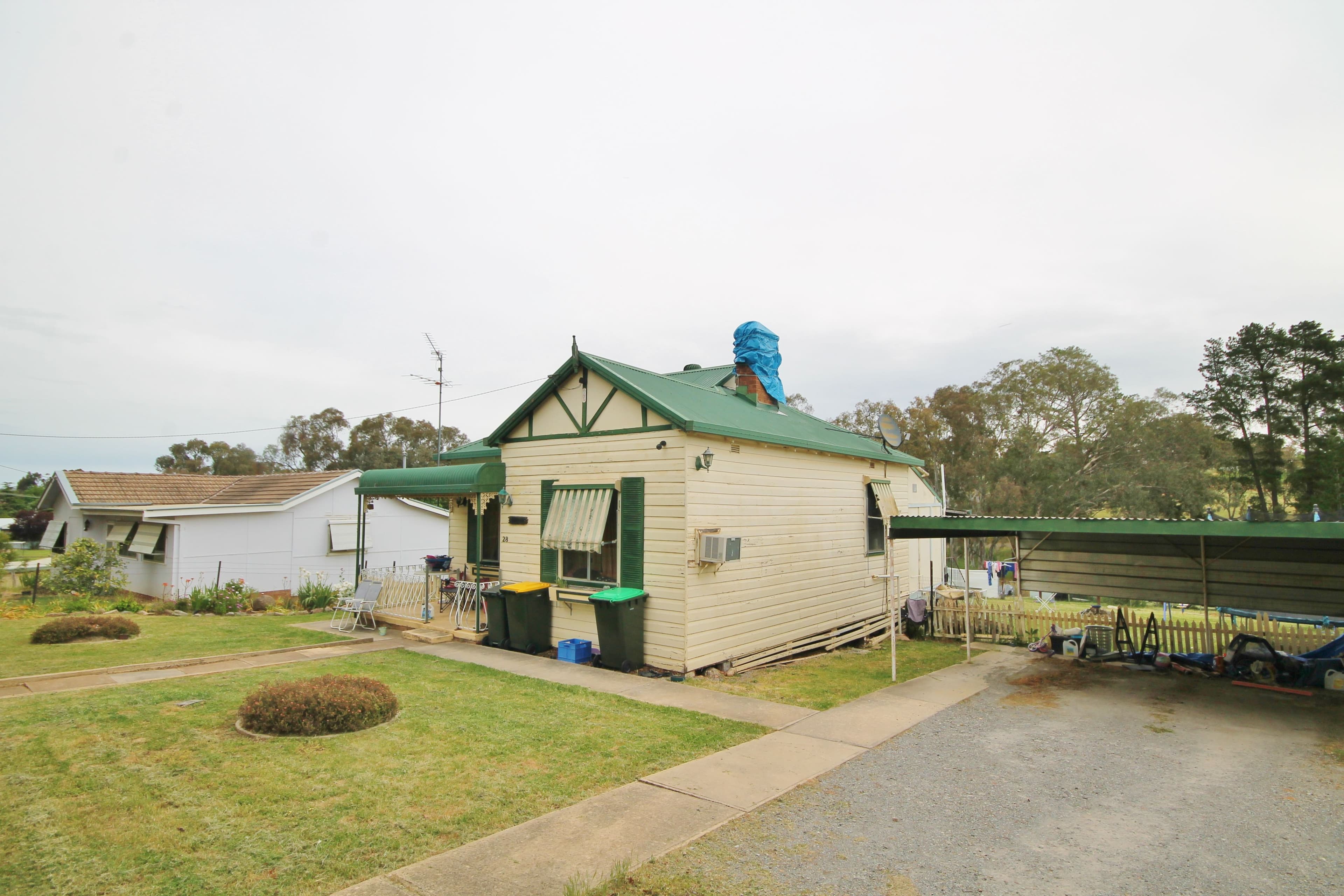 28 Blackett Avenue, Young - Thumbnail 2