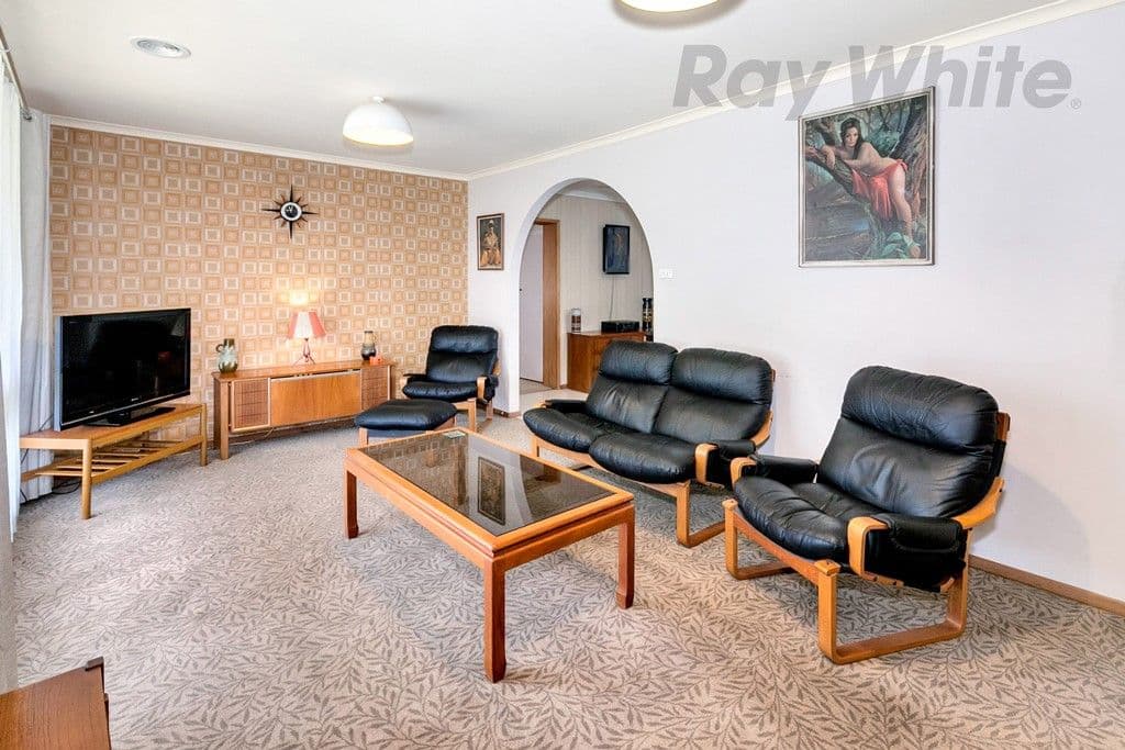 6 Regent Drive, Canadian VIC 3350, Canadian - Thumbnail 2