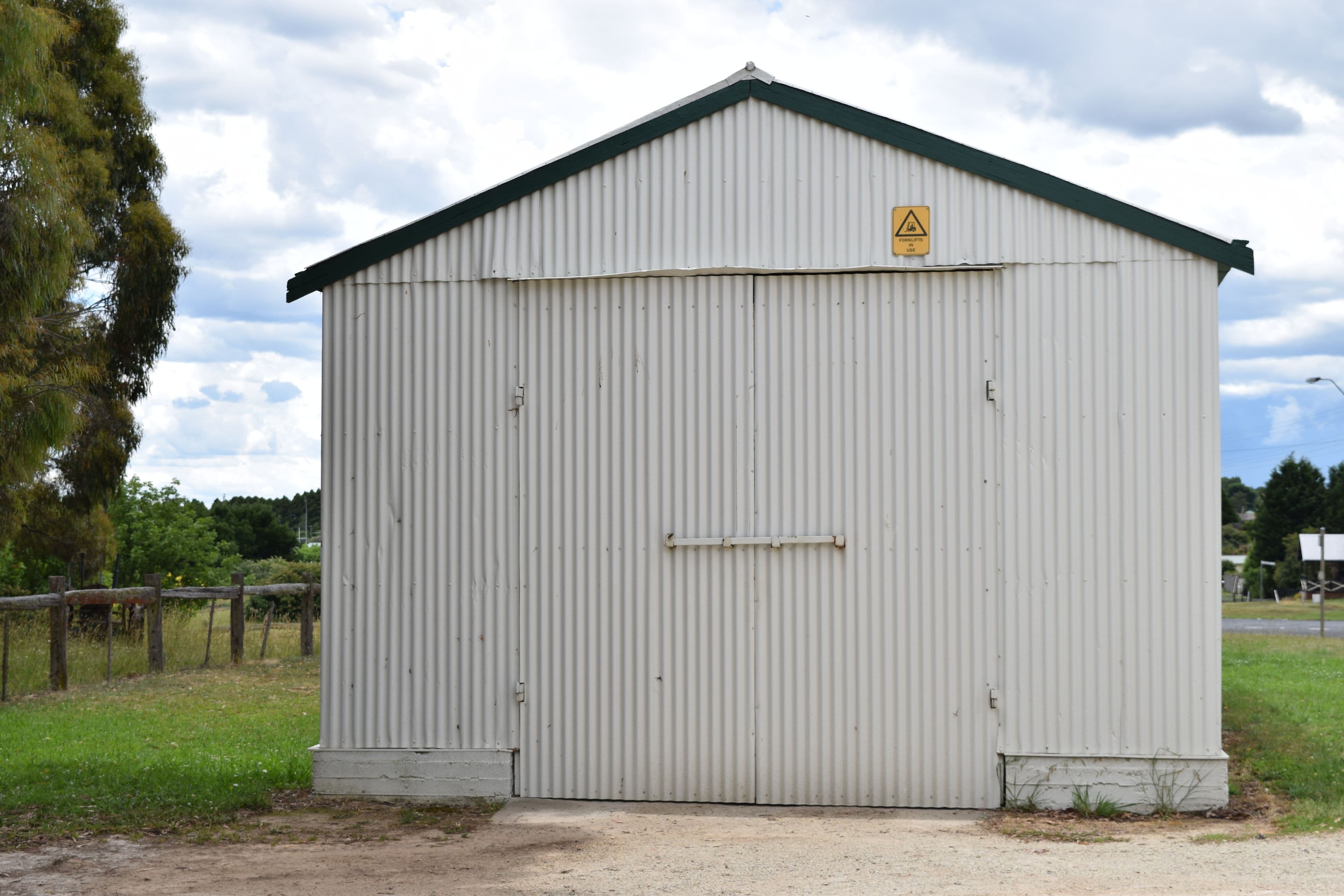 182 Falconer Street, Guyra NSW 2365, Guyra - Thumbnail 2