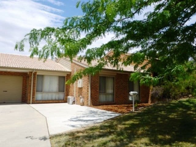 4/6 Popplewell Place, Gordon ACT 2906, Gordon - Image 1