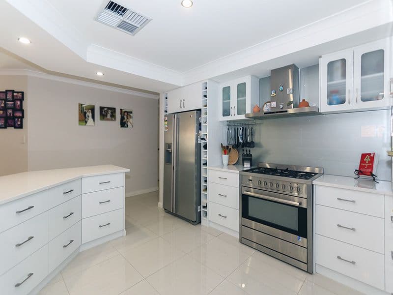8 Ripley Circle, Canning Vale WA 6155, Canning Vale - Thumbnail 2
