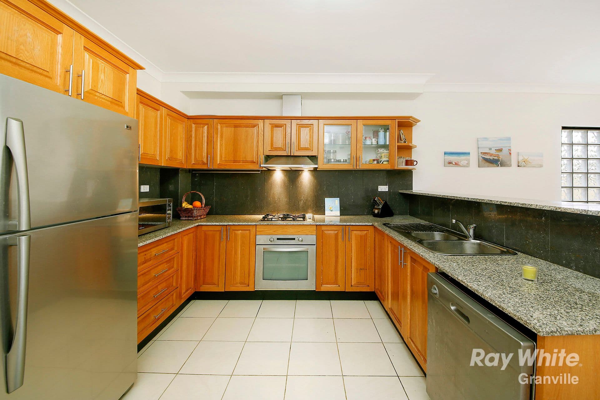 2 Markey Street, Guildford - Thumbnail 4