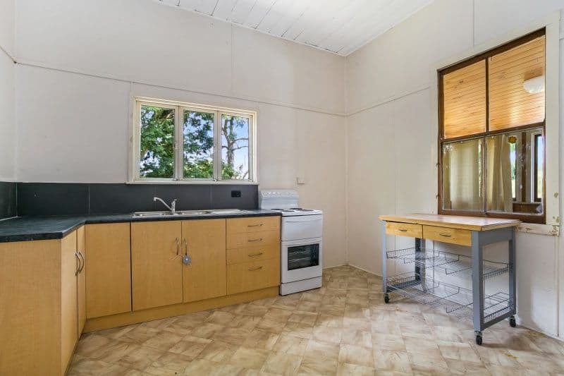 36 Lyon Avenue, Oxley QLD 4075, Oxley - Thumbnail 3