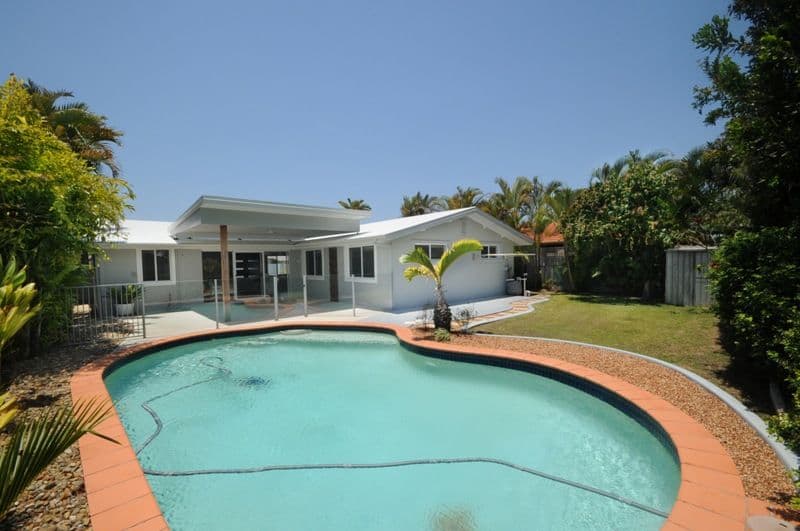 14 Bellbird Avenue, Burleigh Waters QLD 4220, Burleigh Waters - Thumbnail 4