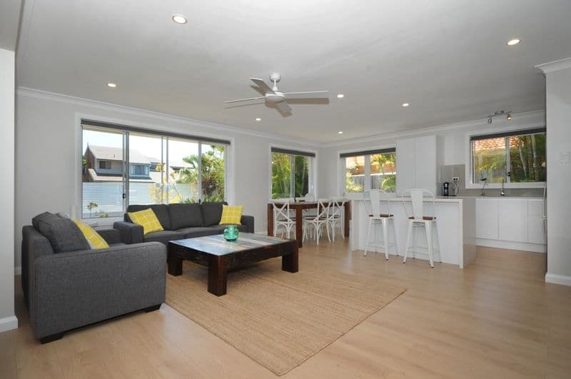 14 Bellbird Avenue, Burleigh Waters QLD 4220, Burleigh Waters - Thumbnail 5