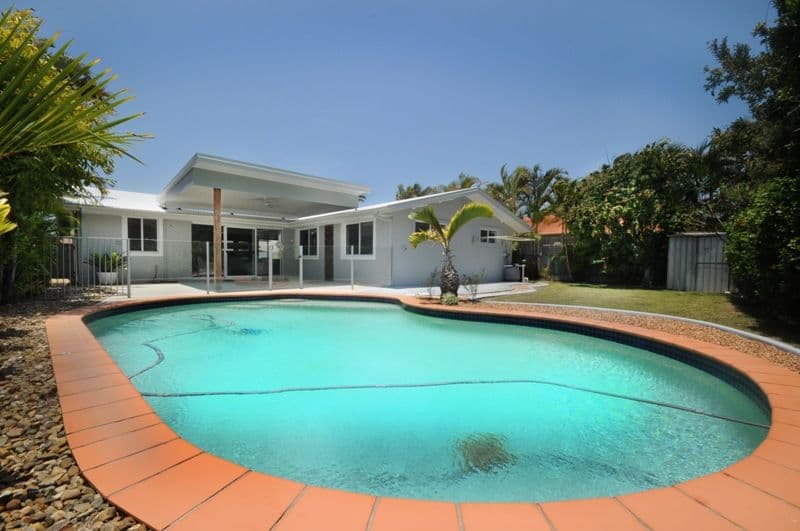14 Bellbird Avenue, Burleigh Waters QLD 4220, Burleigh Waters - Thumbnail 3