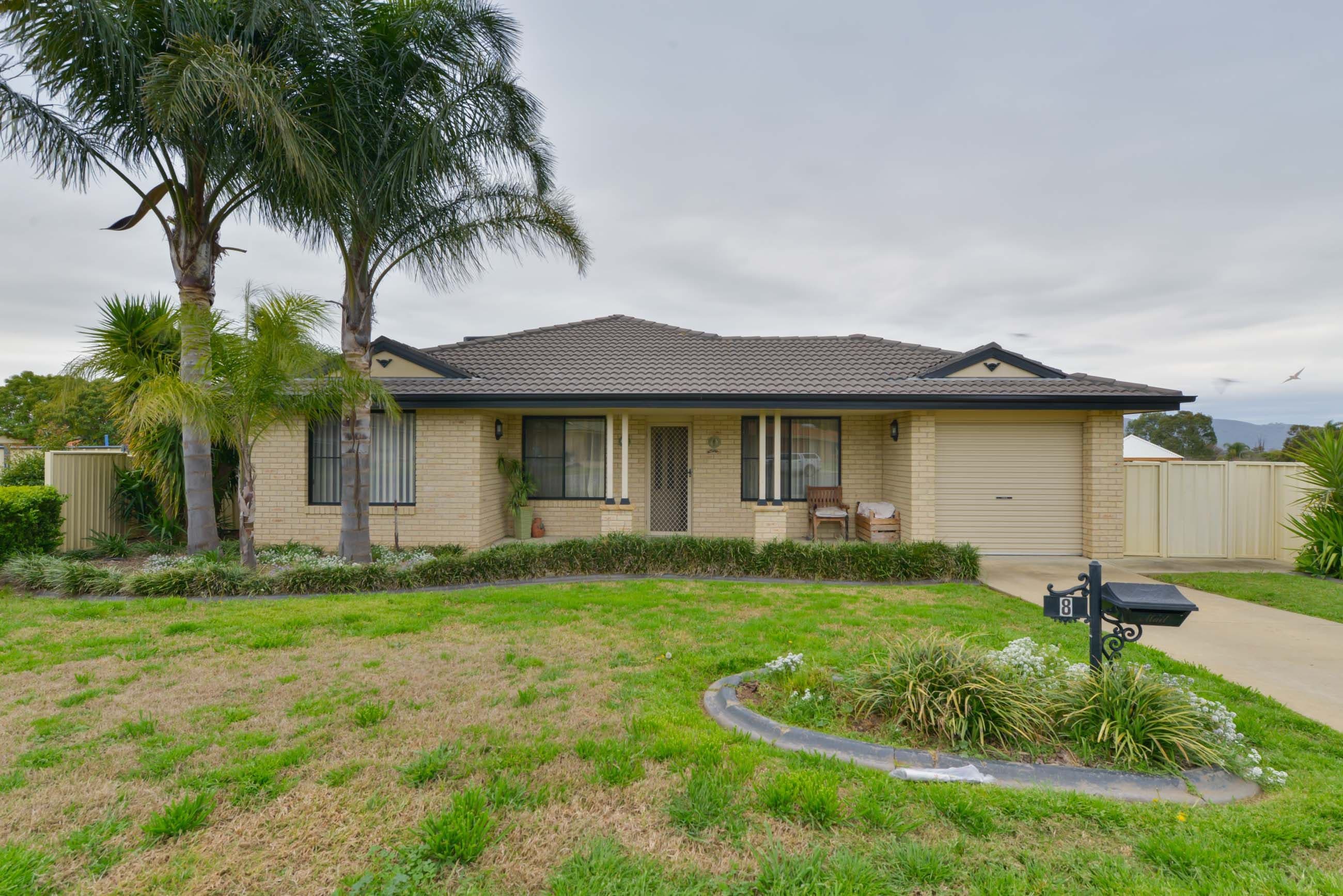 8 Wills Place, Westdale - Thumbnail 2