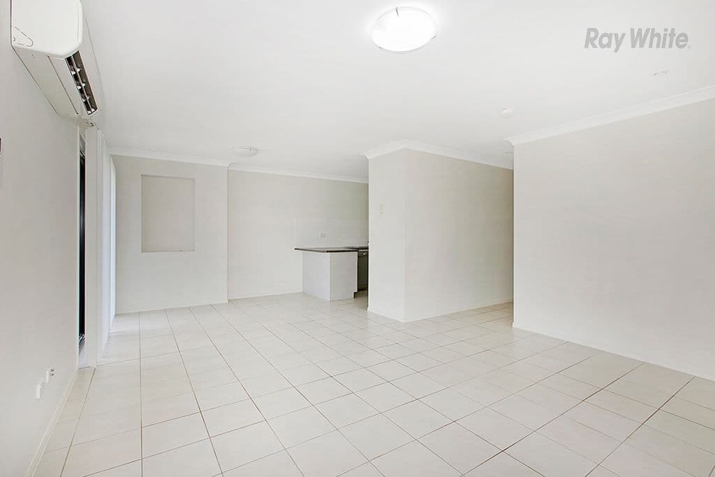 8 Emirates Street, North Lakes QLD 4509, North Lakes - Thumbnail 5