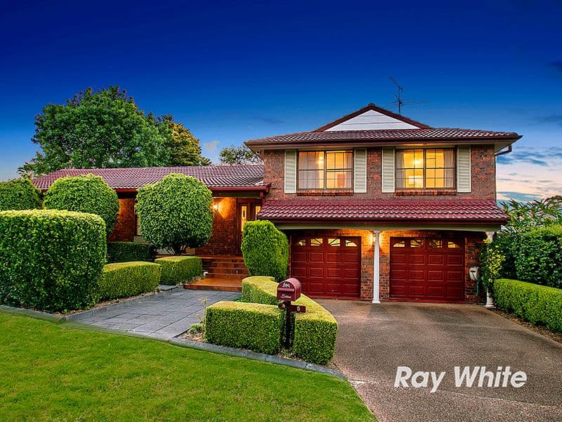 5 Duff Place, Castle Hill - Image 1