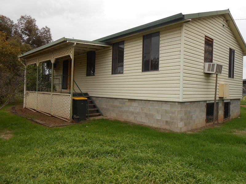 12 Farnell Street, Forbes - Image 1