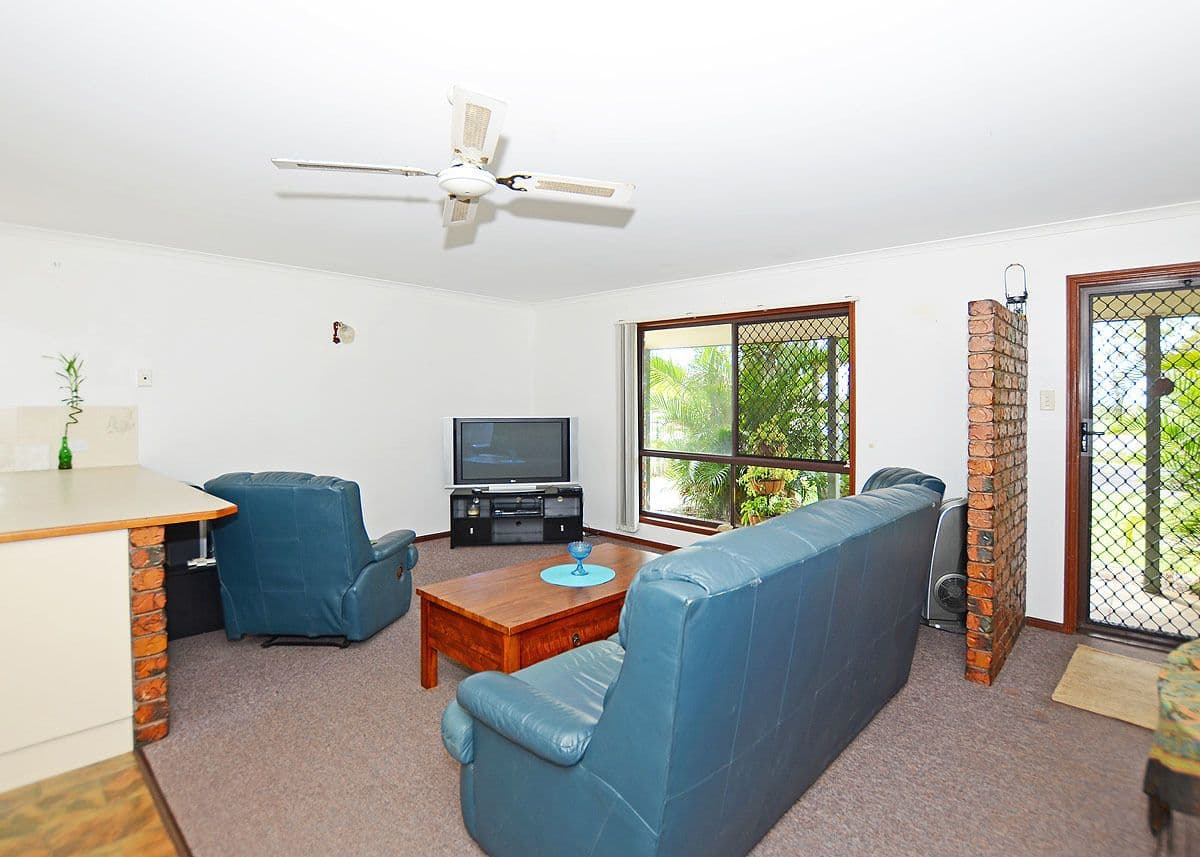 143 Pulgul Street, Urangan QLD 4655, Urangan - Thumbnail 5